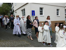 Feier der 1. Heiligen Kommunion in Sankt Crescentius (Foto: Karl-Franz Thiede)